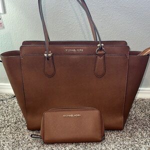 Michael Kors Chocolate Brown Tote and Wallet